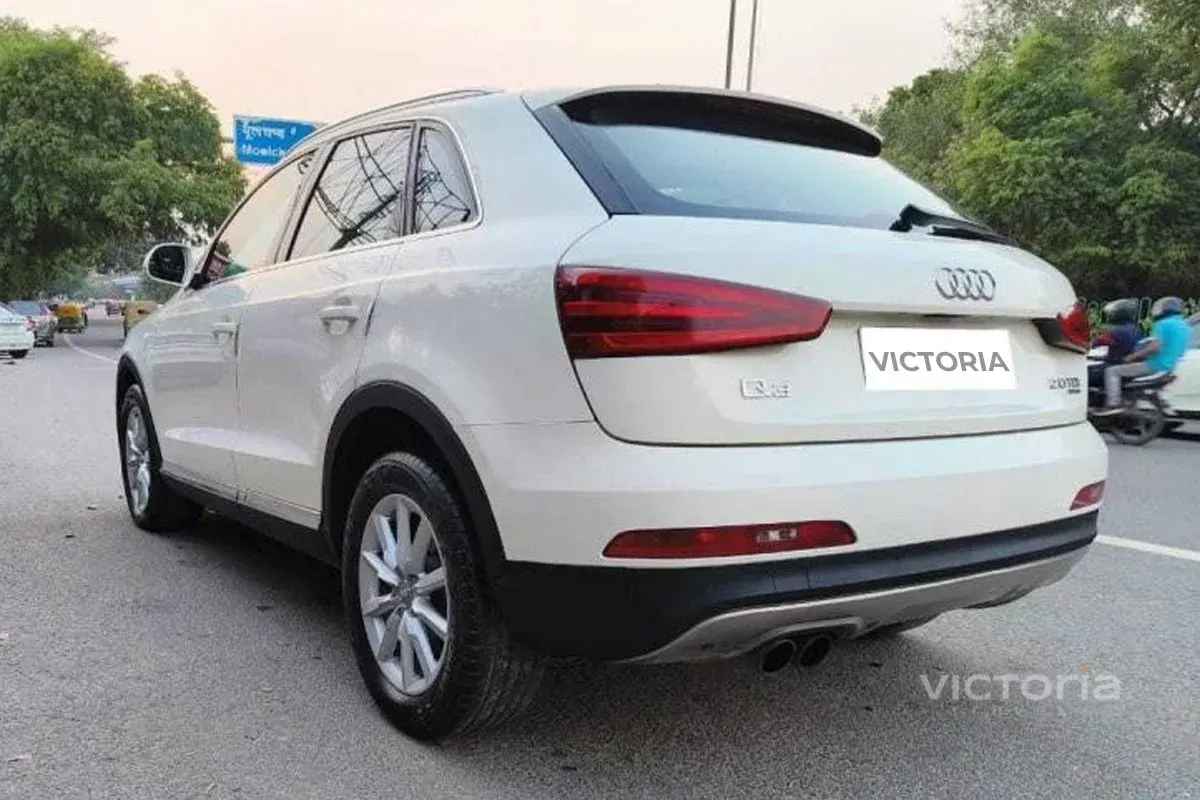 Audi Q3 Car Rental