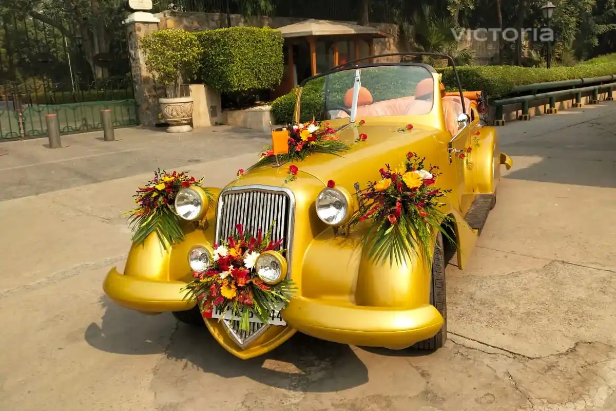 Golden Vintage Car for Wedding