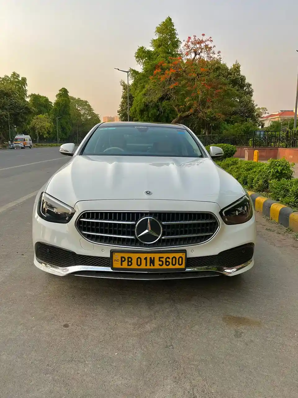 Hire a Mercedes E200 on Rent