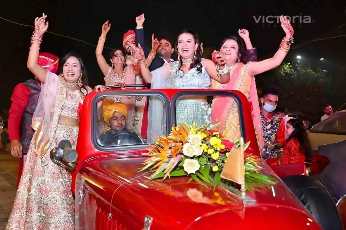 Red Vintage Car for Wedding