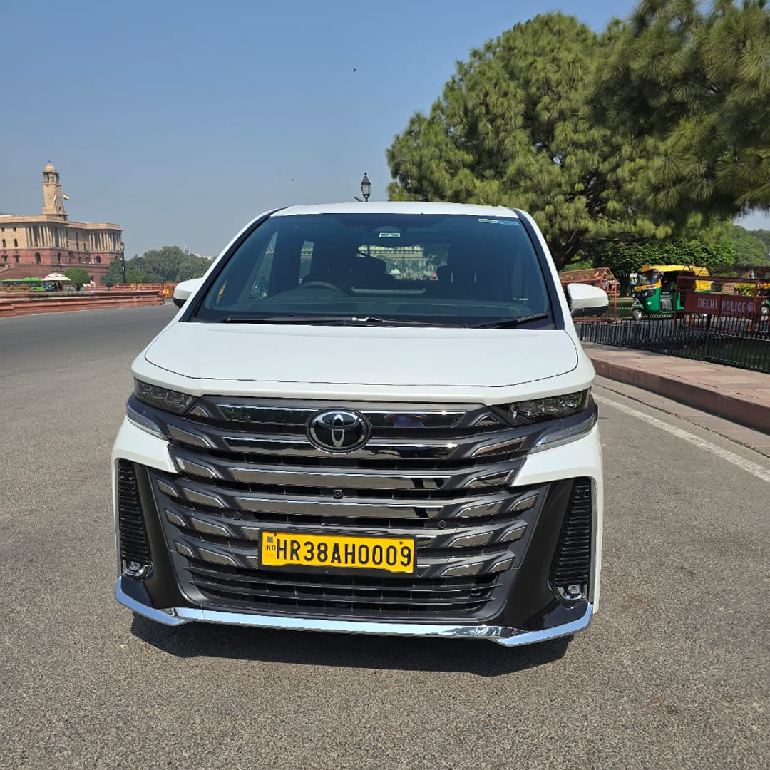 Toyota Vellfire on Rent in Delhi