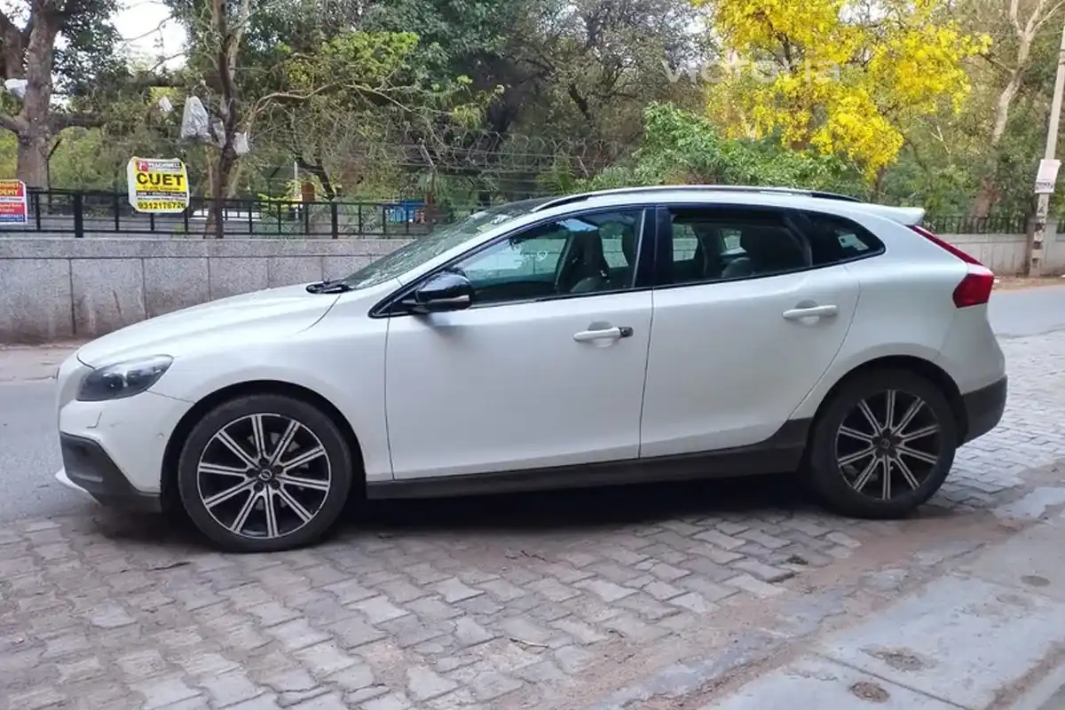 Volvo Car Rental