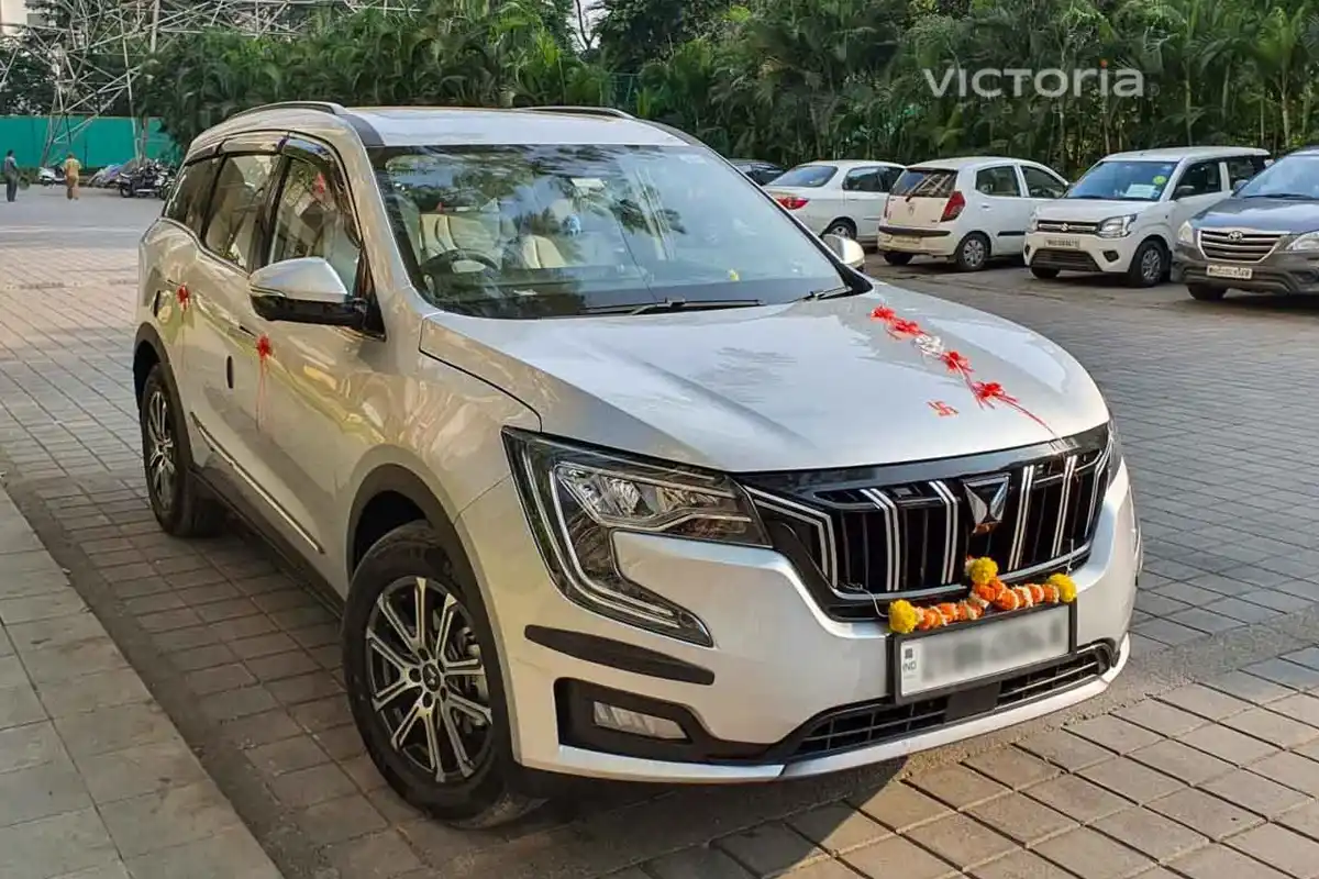 White Mahindra XUV700 Car Rental