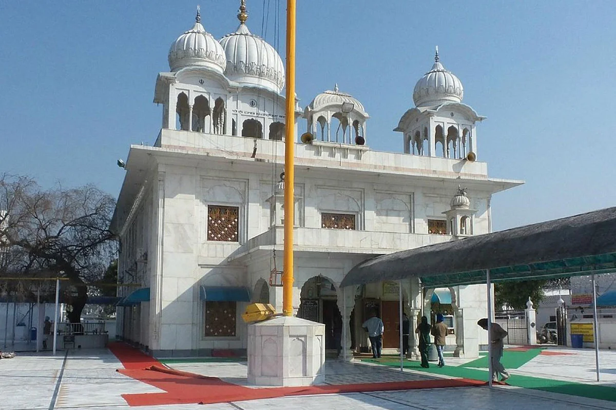 Gurudwara Charan Kamal